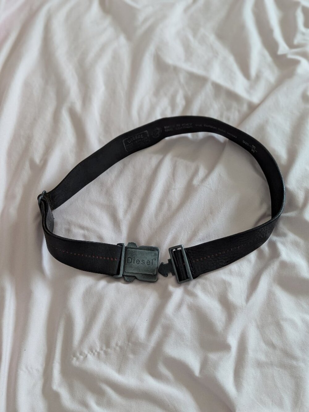 Diesel Black Leather Red Stitch Seatbelt Belt 90/36